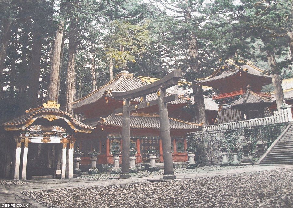 クール・ジャパン：英国で１００年以上前の日本の写真発見！_e0171614_1448392.jpg