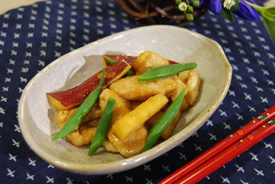 鶏と新さつま芋の炒め煮_c0124528_9563110.jpg