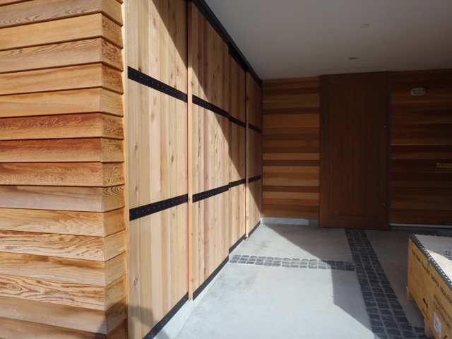 Sajima  /  construction    Wood Door_b0195093_6354685.jpg