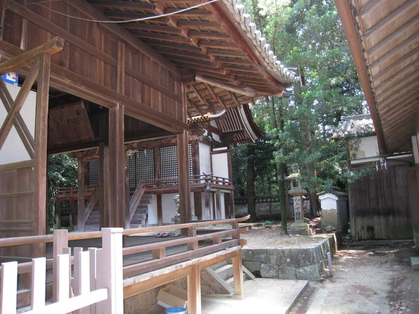 和爾下神社（わにしたじんじゃ）_d0287413_2226269.jpg