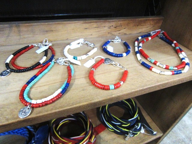 Puebro (Acoma)族・・・ディアSKIN Anklet 入荷・好評です♪♪♪_d0152280_1757146.jpg