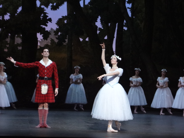 オペラ座バレエ　ラ・シルフィード　Ballet d\'Opera de Paris La Sylphide_a0284783_16512645.jpg