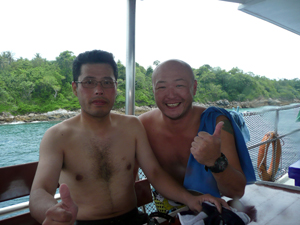 ラチャヤイ島でのんびりと!_f0144385_14173121.jpg