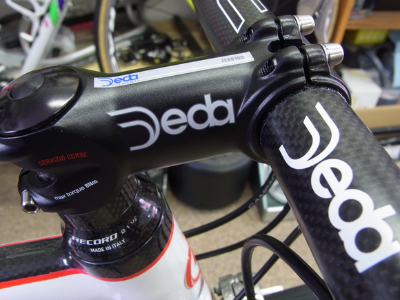 Deda  Presa carbon＆Zero100 servizio corse～装着！_b0225442_12133961.jpg