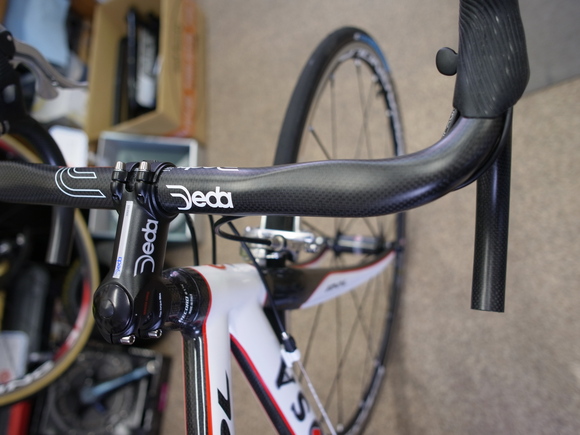 Deda  Presa carbon＆Zero100 servizio corse～装着！_b0225442_1216267.jpg