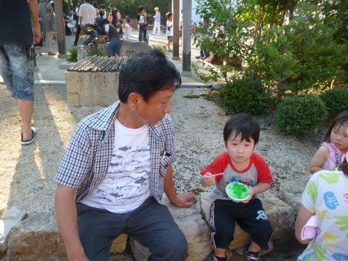真夏日の今日、孫と一緒にジャガイモの収穫そして矢川神社の七夕祭り_b0100062_204293.jpg