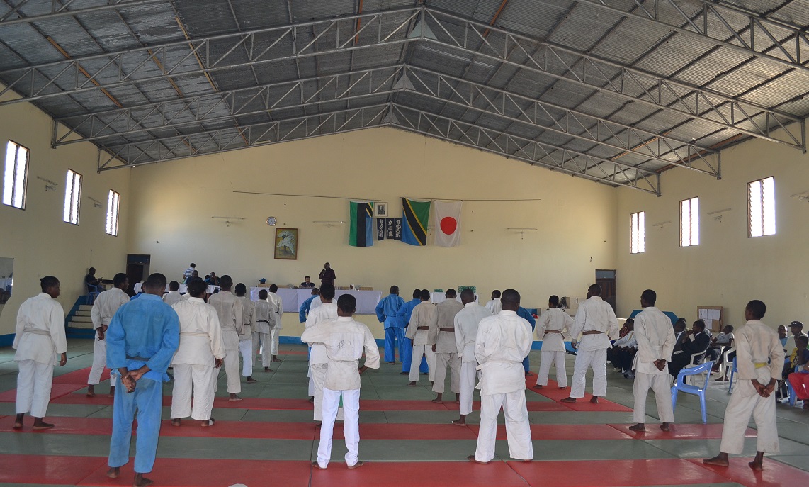 THE RESULT OF TANZANIA NATIONAL WEIGHT CATEGORY JUDO CHAMPIONSHIP 2013～体重別柔道選手権結果_a0088841_11221085.jpg