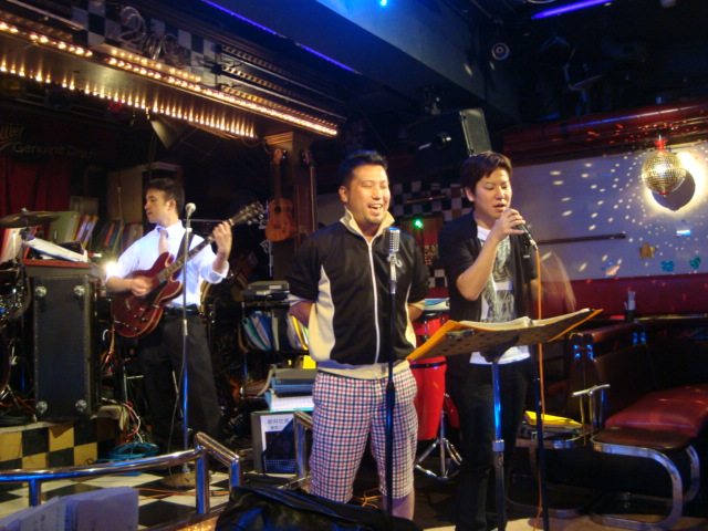 西新宿「ライブハウス 新宿21世紀」へ行く。_f0232060_26411.jpg