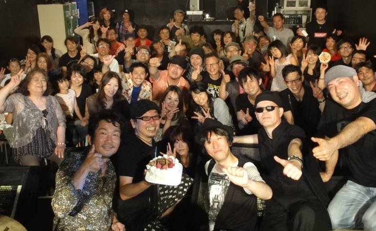 インターネットラジオ天なび 第88回アップ 京極 JOEさんバースデーワンマンライブ終了後に収録!_d0063599_528356.jpg