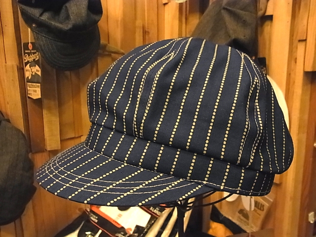Diminutive Classical Casquette LOT962_c0144020_1751127.jpg