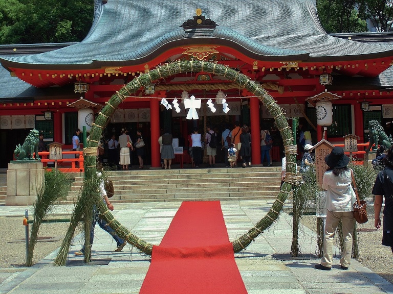 茅の輪くぐり @神戸・生田神社_b0063958_2015986.jpg