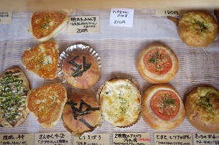 「みのりや」さんのパン~篠山・今田町~_f0226293_747566.jpg
