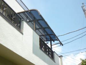 ベランダ屋根工事完了_f0140817_9195798.jpg