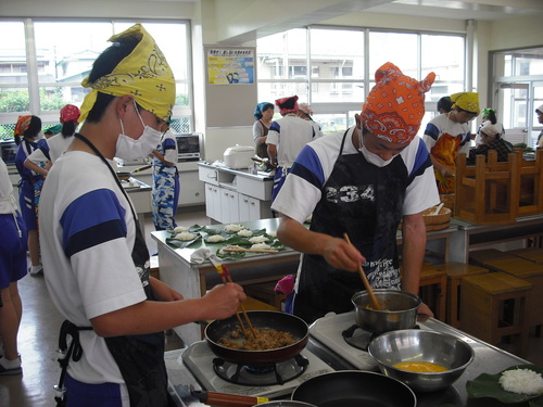 中学校の調理実習に参加してきました！_c0238069_11283332.jpg