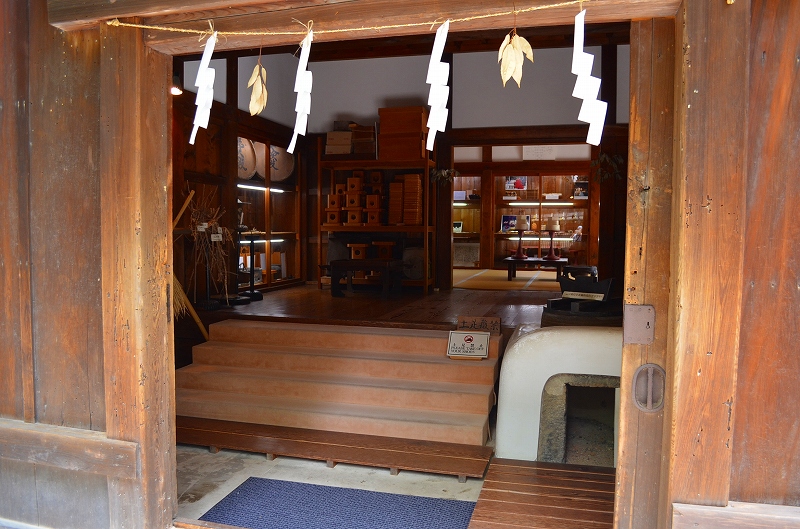 下鴨神社大炊殿(おおいどの)特別公開①_e0237645_1662829.jpg