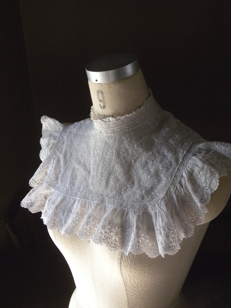 子供用の付け襟 満月アンティーク