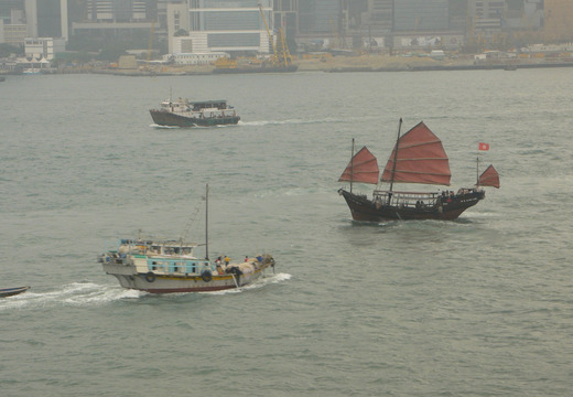 船・ふね・フネ：　ジャンク船も漁船も作業船も・・（香港）_a0249132_7104931.jpg