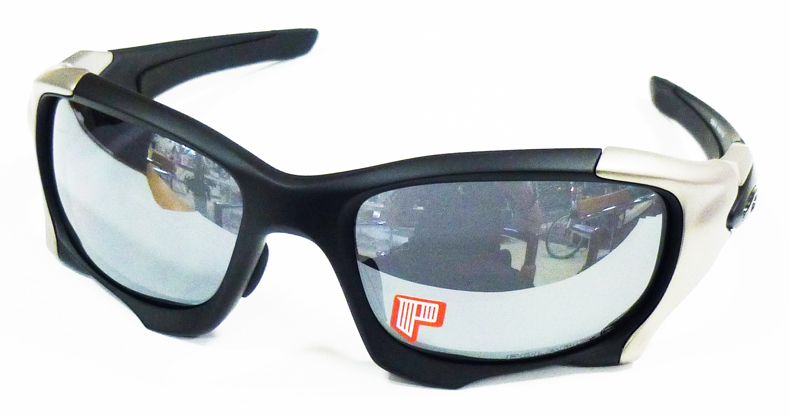 OAKLEYプレミアムサングラスEllite CollectionサングラスPITBOSS2(ピットボス・ツー)入荷!_c0003493_20462532.jpg