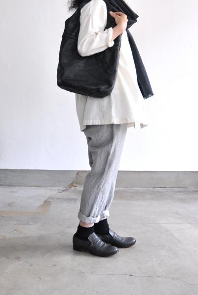 womb(3) Washable Leather Tote Bag : un.regard.moderne