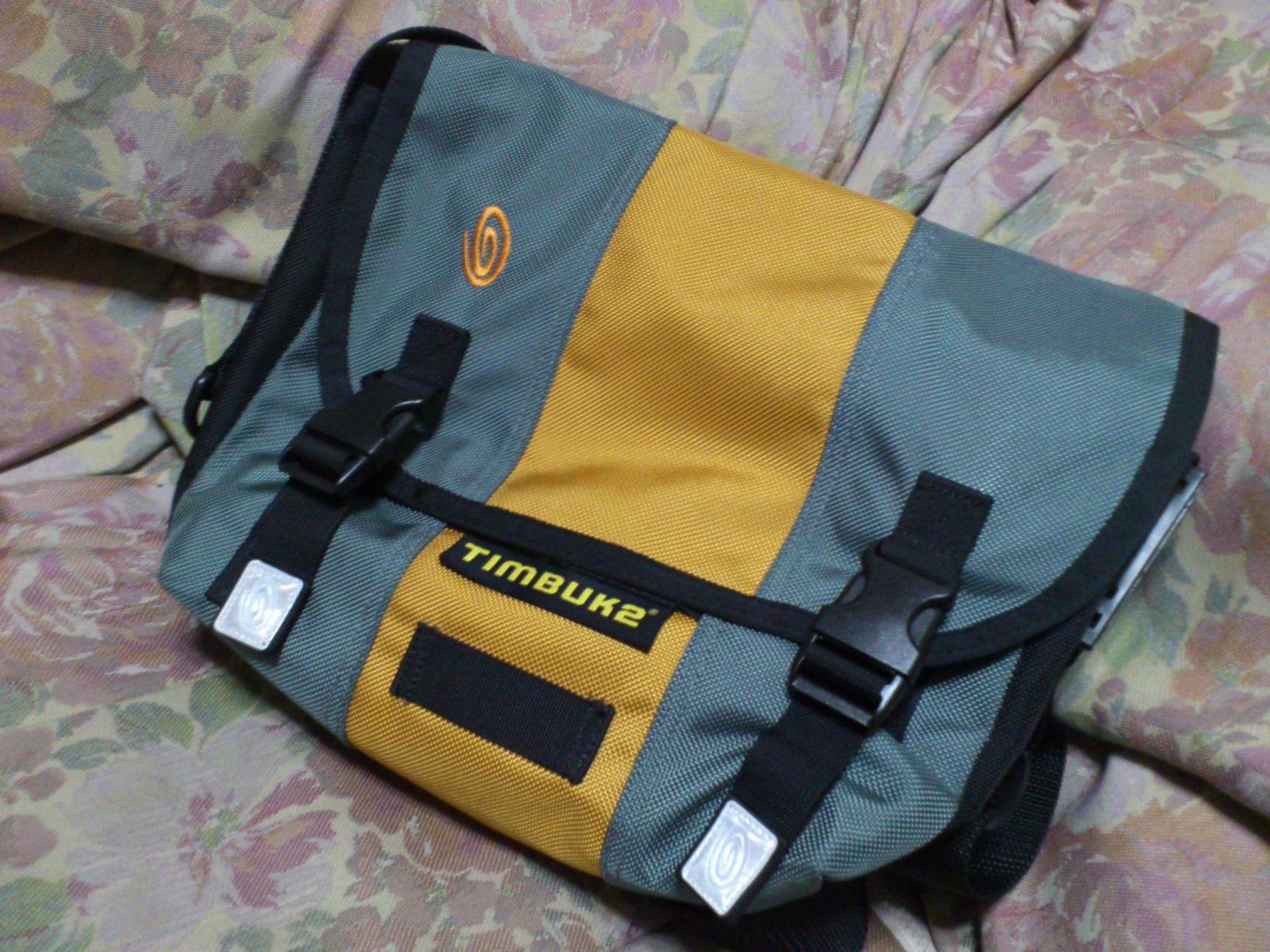 TIMBUK2_b0088444_2391045.jpg