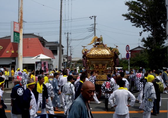 八剱八幡神社の祭り_e0216346_2261782.jpg