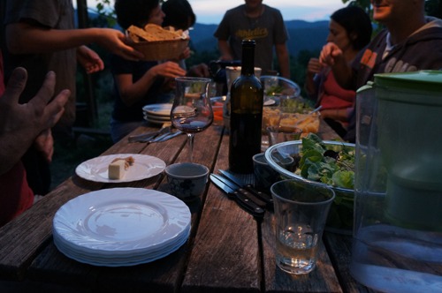 GASの仲間と山の食卓_f0106597_2172851.jpg