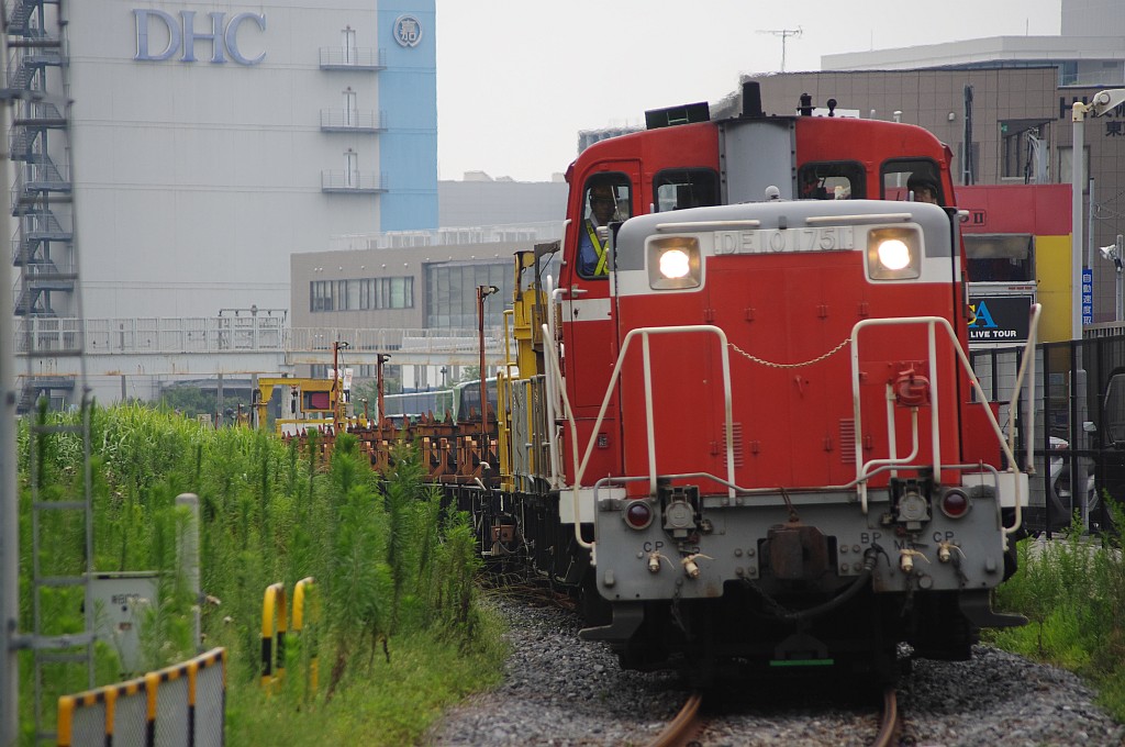 f0203926_2276100.jpg