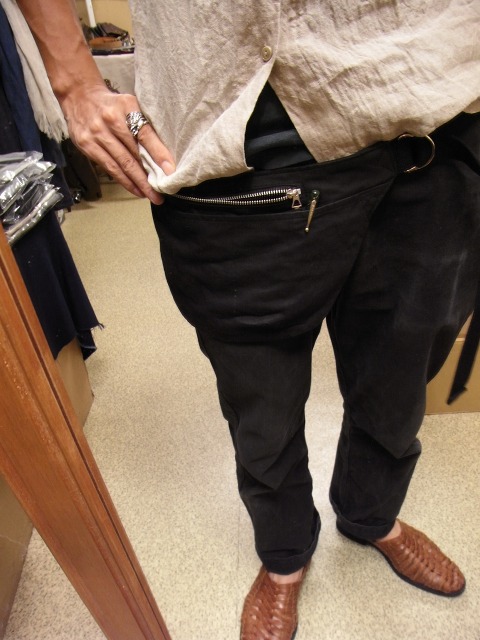 selffoto 196 エプロンでありバッグであり_e0130546_18523579.jpg