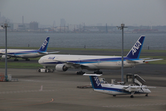 夕方 羽田空港HND_d0202264_8191995.jpg