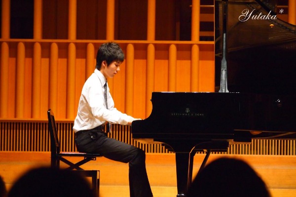 優、ピアノの発表会　2013_a0157409_18253592.jpg