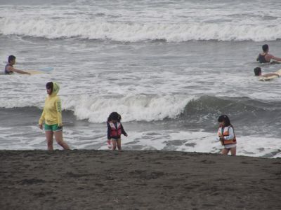 正しい海遊び_b0002954_657723.jpg