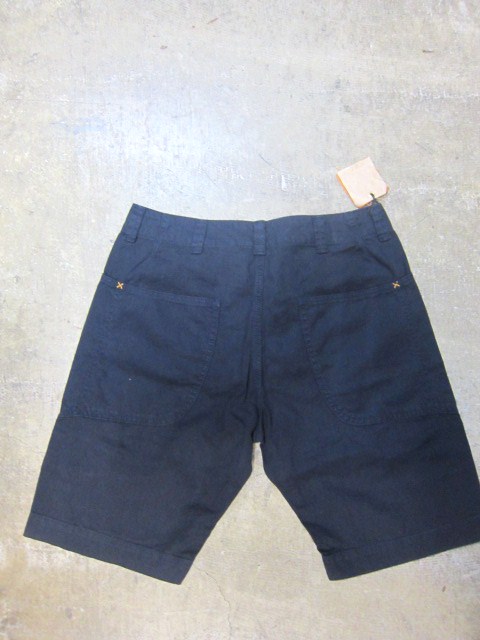 Kato ・・・ 大好評のMUSTARD SHORTS に続き、NAVY SHORTS の入荷です♪♪♪_d0152280_34622.jpg