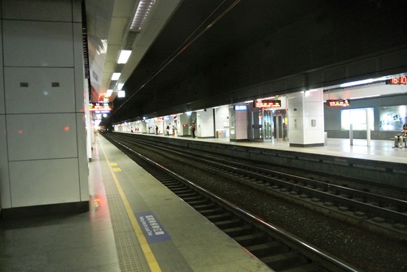 台湾MRTや台北鉄道事情_f0221707_17304065.jpg