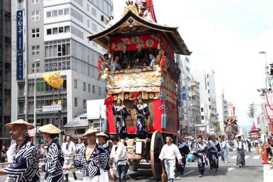 祇園祭 山鉾巡行_e0048413_1447149.jpg