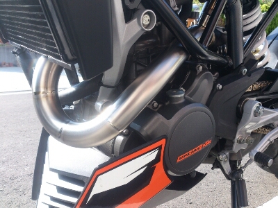 KTM 125 duke チタンエキパイ : Dukeと共に・・・ KTM 125 DUKE日記