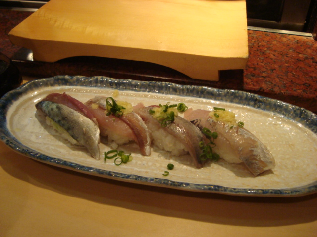 中野「魚がし鮨 中野北口店」へ行く。_f0232060_11503281.jpg