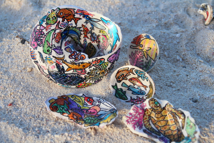 貝殻絵画 : ただ歩いてゆく旅