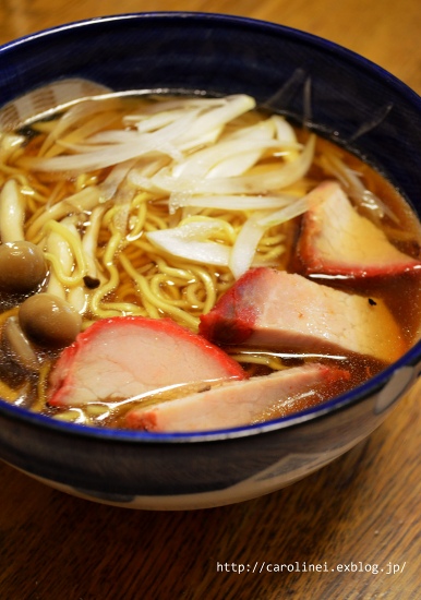 白クマラーメン　ピンクマラーメンしょうゆ味_d0025294_19372777.jpg