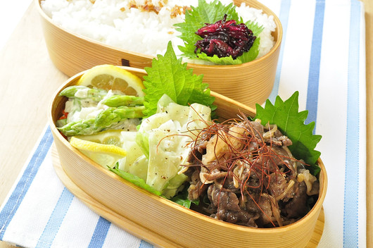 牛のすき煮弁当_b0171098_815791.jpg