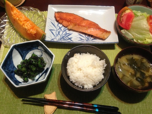 シャケとメロン。(The salmon and melon. )_d0013834_0281143.jpg