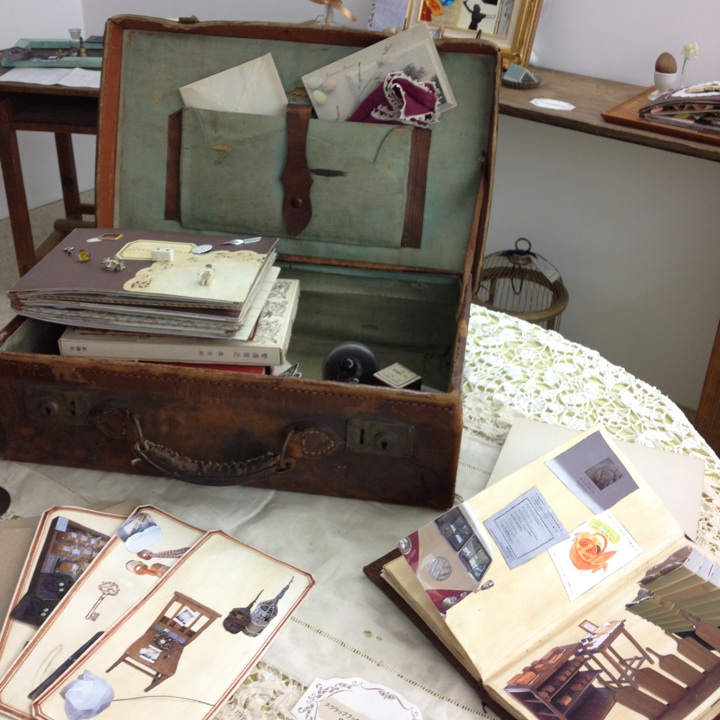 「SCRAPAHOLIC」明日までです。_e0060555_1371064.jpg