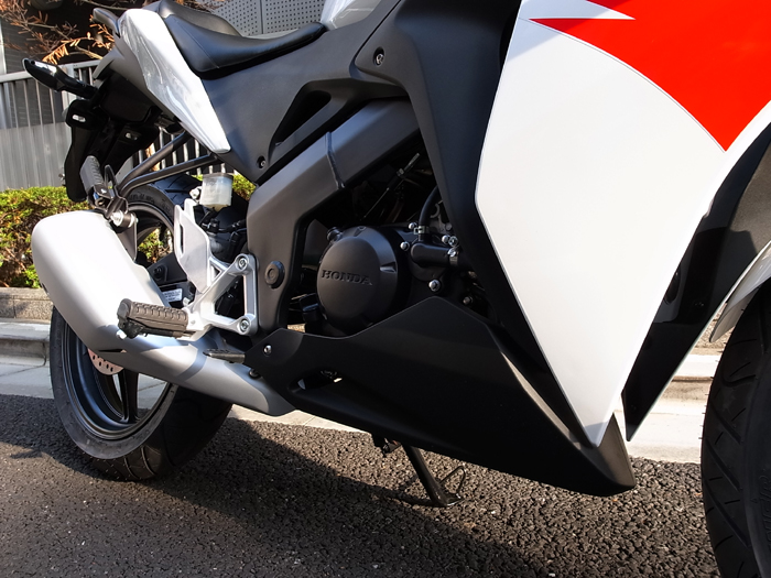 HONDA CBR125R_d0099181_18314429.jpg