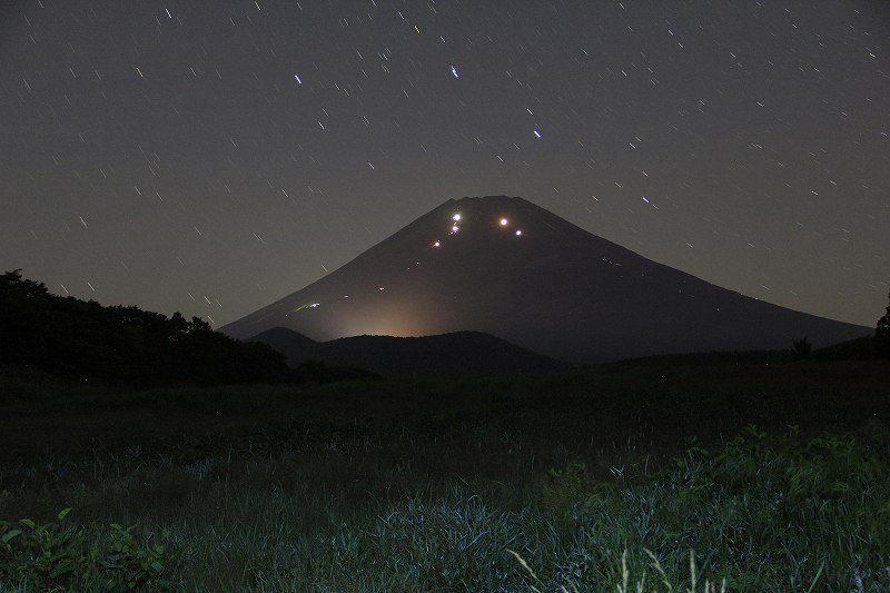 眠らぬ富士山_a0188405_418575.jpg