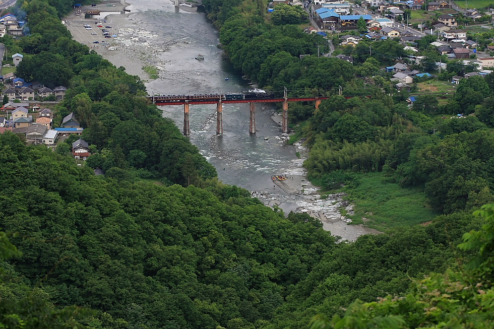 押されて進む - 2012年・秩父 - _b0190710_21203232.jpg