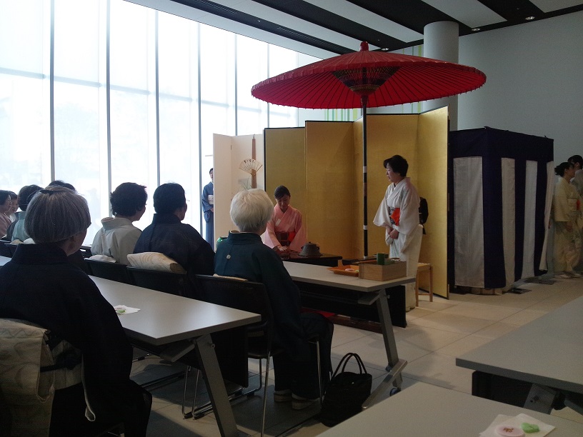 記念のお茶会_d0230676_15322672.jpg