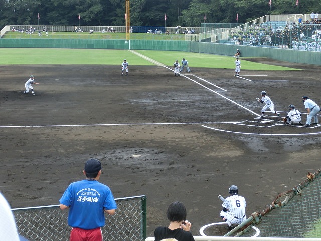 富士市立は初戦に快勝 夏の高校野球県大会_f0141310_7393322.jpg