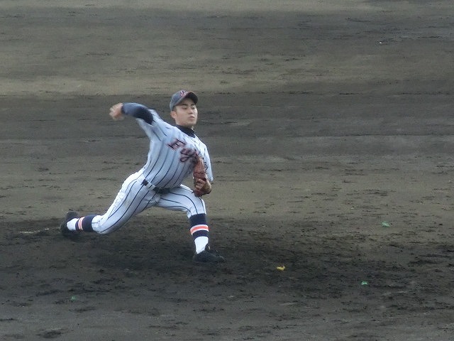 富士市立は初戦に快勝　夏の高校野球県大会_f0141310_739512.jpg