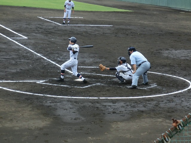 富士市立は初戦に快勝 夏の高校野球県大会_f0141310_7422469.jpg