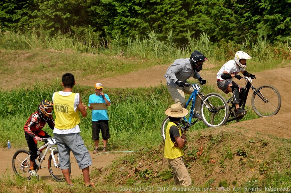 ２０１３JOSF 緑山７月定期戦VOL6：MTB３０オーバー決勝 _b0065730_20281860.jpg