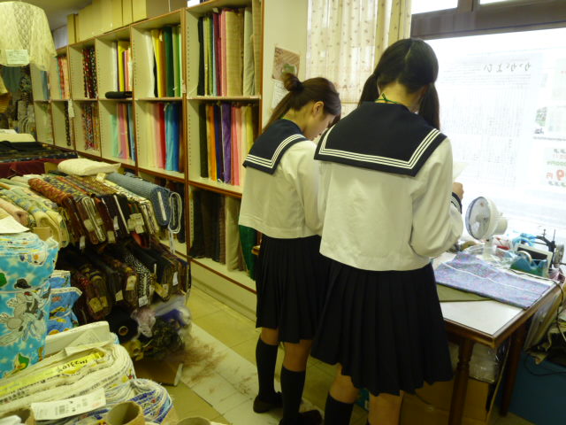 女子高生さんの作ったバッグ おさや糸店 岩倉市 名古屋市 小牧市 江南市 一宮市 春日井市 犬山市 稲沢市 北名古屋市 女子高生さんの作ったバッグ おさや糸店 岩倉市 名古屋市 小牧市 江南市 一宮市 春日井市 犬山市 稲沢市 北名古屋市